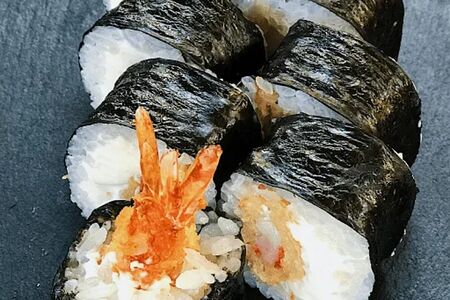 Закрытый ролл с креветкой