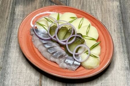 Сельдь с картошечкой