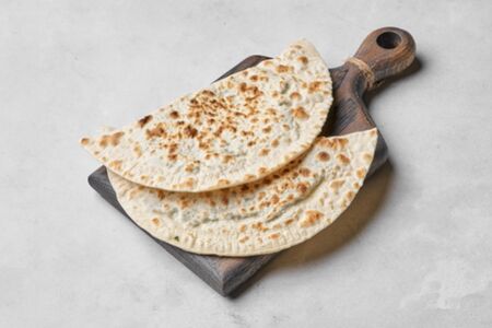 Кутабы с сыром сулугуни и зеленью