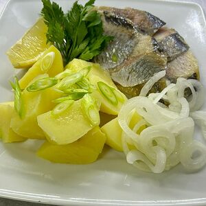 Сельдь с картофелем