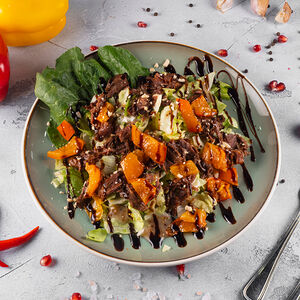 С томленой телятиной и трюфельной заправкой