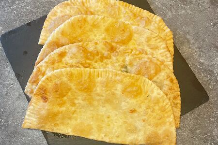 Чебурек Деликатесный