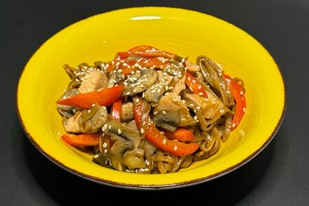 Wok с курицей