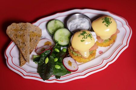 Комплекс с лососем и хашбраунами