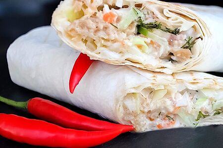 Лаваш-ролл с курицей классик