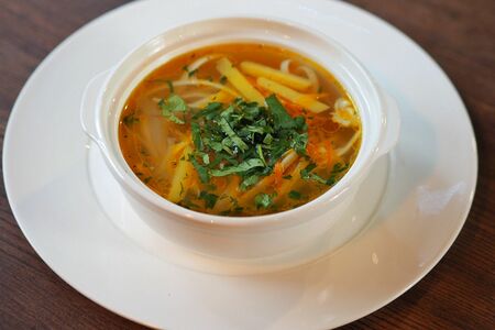 Куриный суп-лапша