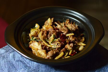 Баранина жареная с зирой