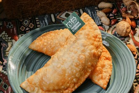 Чебурек с говядиной и свининой