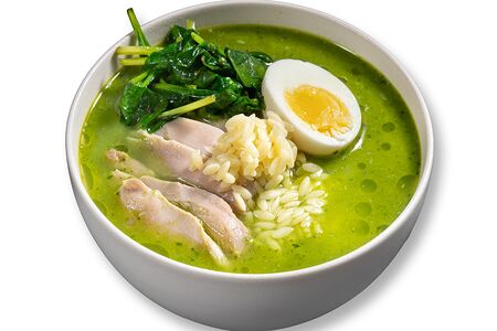 Куриный бульон с орзо и шпинатом