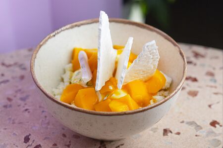 Фермерский творог Манго-Маракуйя