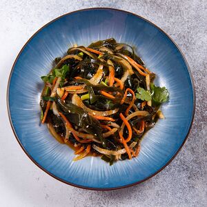 Салат из морской капусты