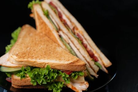 Сэндвич с ветчиной 