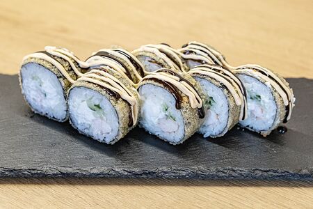 Роллы Королевские креветки темпура