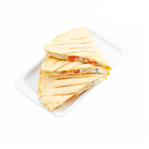 Кесадилья с курицей и томатами