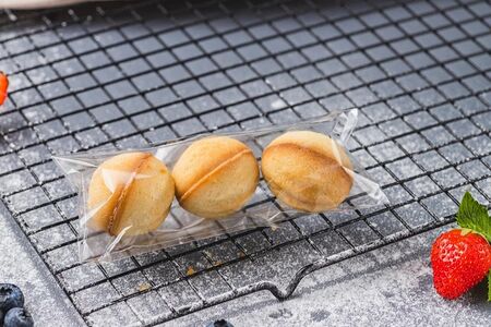 Три орешка со сгущенным молоком