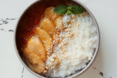 Каша рисовая, банан, кокос и кешью