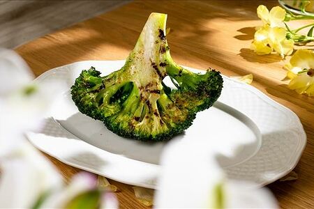 Брокколи с маслом чили