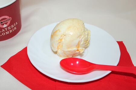 Мороженое Сырное