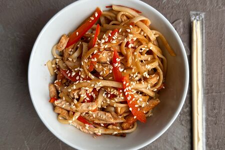 Удон с курицей