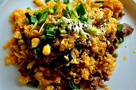 Жаренный рис с говядиной