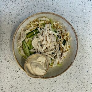 Салат блинный с курой