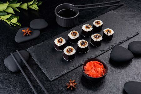 Ролл с омлетом