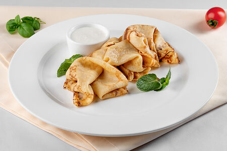 Блинчики со сметаной