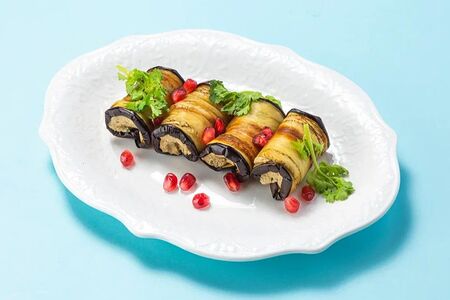 Рулеты из обжаренных баклажанов по-мегрельски