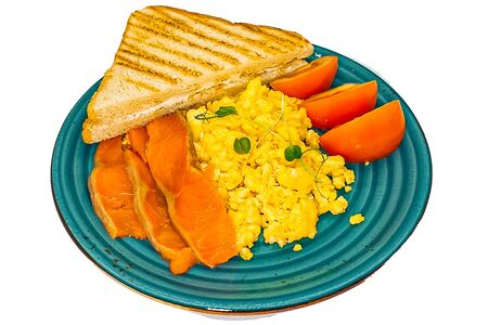 Скрэмбл с лососем