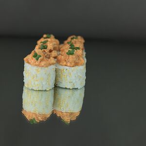 Пикантный ролл с угрем