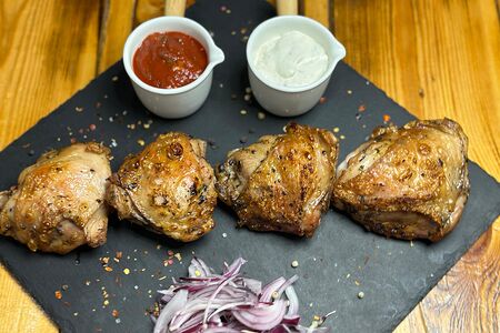 Шашлык из куриного бедра