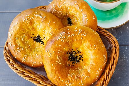 Булочка с кужутом