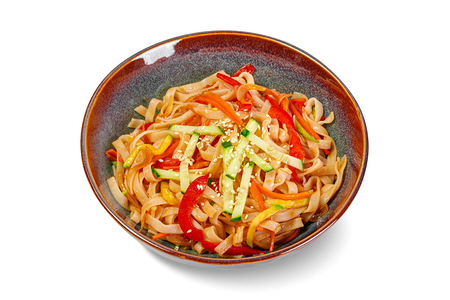 Лапша рисовая с овощами