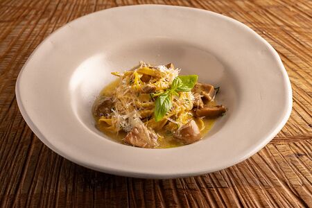 Тальятелле с белыми грибами