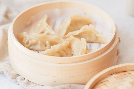 Гёдзе с креветками