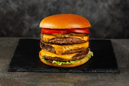 Бургер Башня с телятиной