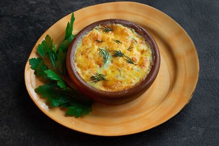 Жульен с филе цыпленка и грибами