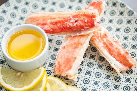 Фаланга краба с топленым маслом