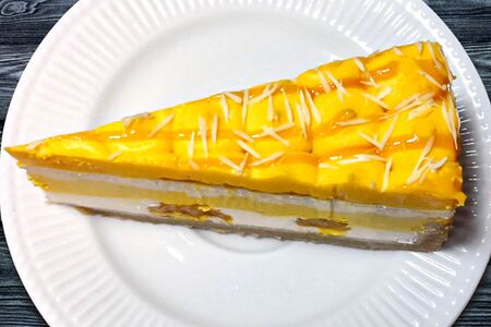 Чизкейк Манго-маракуйя