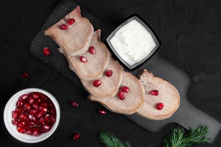 Язык с хреном