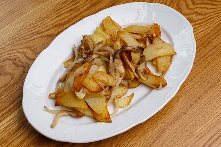 Картофель жареный с грибами