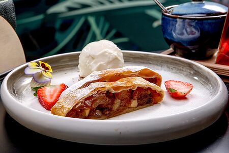 Яблочный штрудель