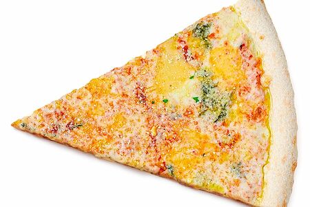 Четыре сыра на тонком тесте