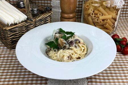 Спагетти с морепродуктами