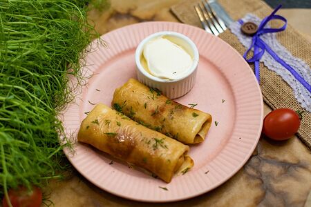 Блины с курицей со сметаной