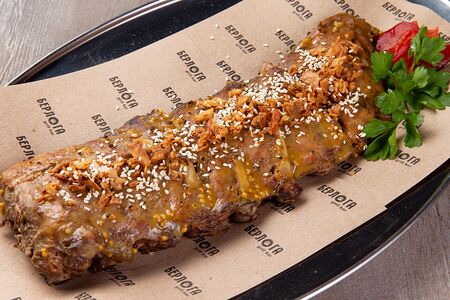 Ребра в медово-горчичном соусе