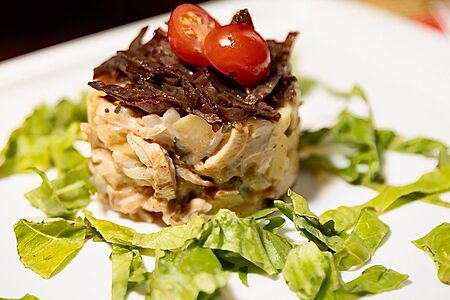 Fashion Оливье - фирменный мясной салат от шефа