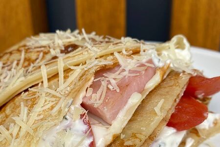 Блин Ветчина и сыр чесночный