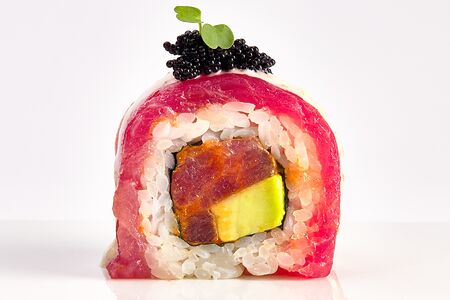Урамаки-ролл Spicy Tuna