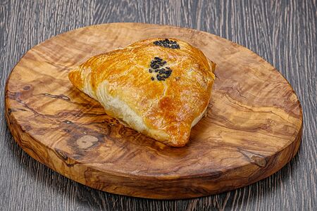 Самса слоёная с говядиной